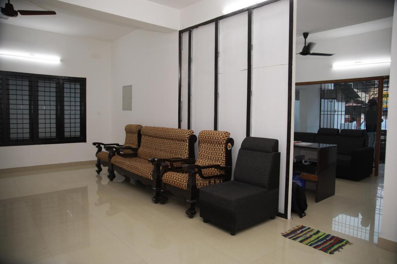 Hotel Meghna Residency Thiruvananthapuram Exterior foto