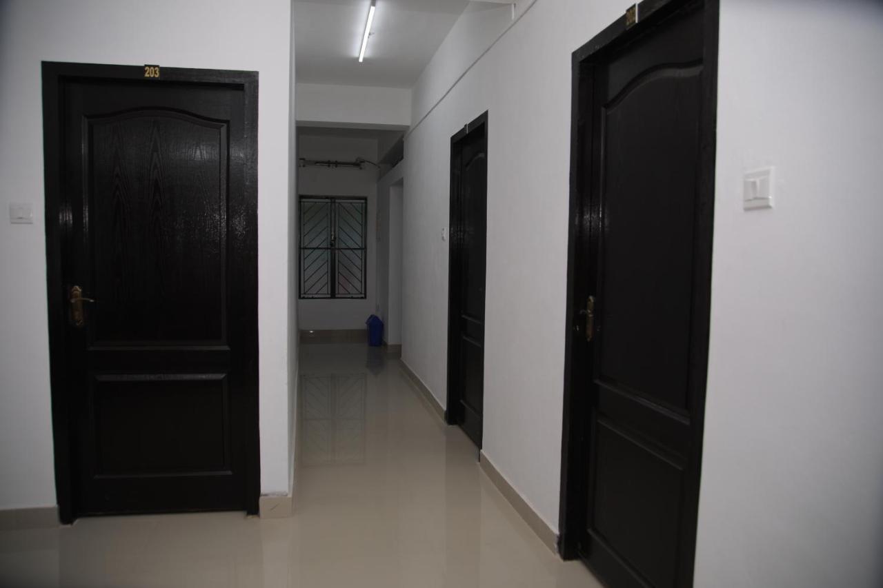 Hotel Meghna Residency Thiruvananthapuram Exterior foto