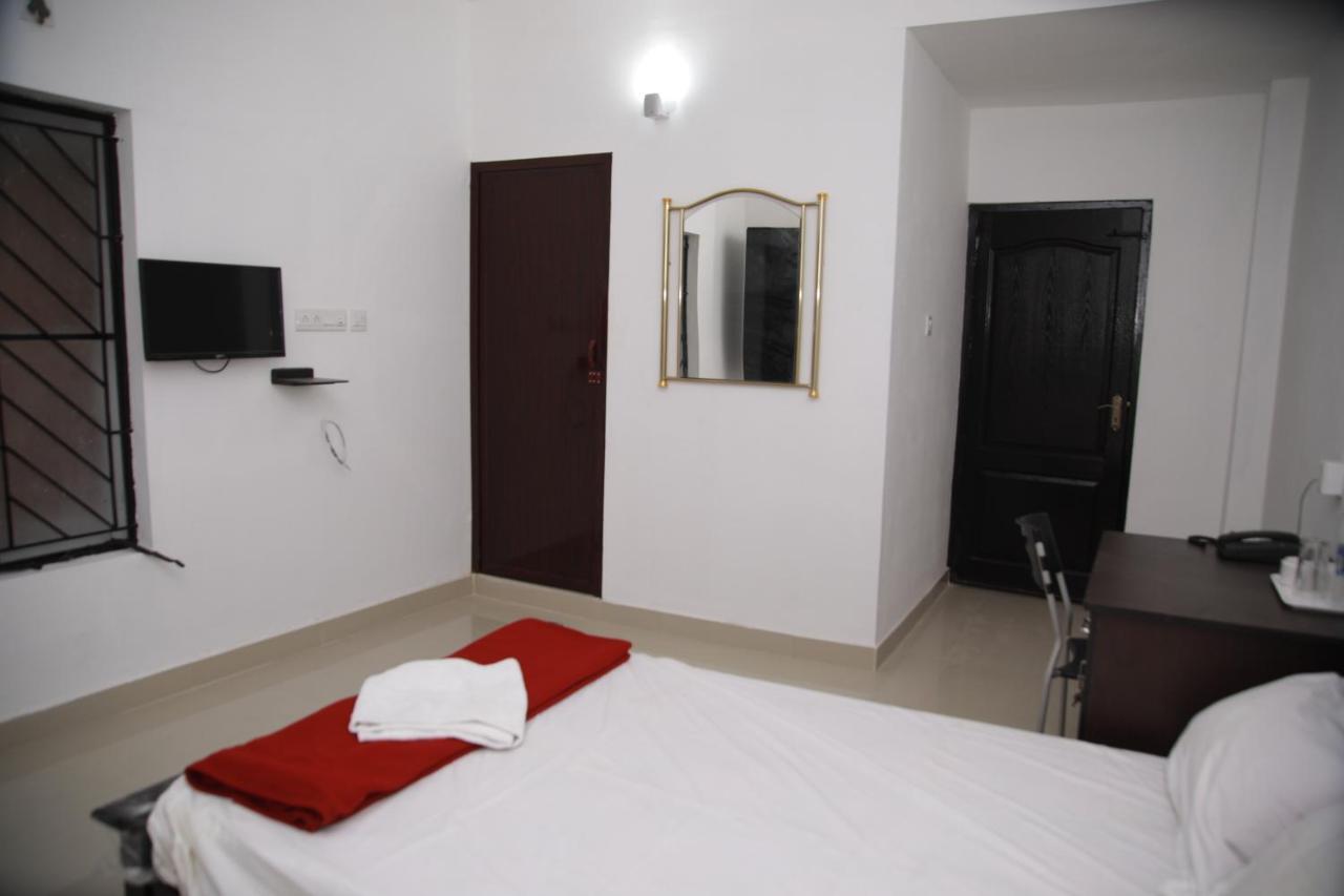 Hotel Meghna Residency Thiruvananthapuram Exterior foto